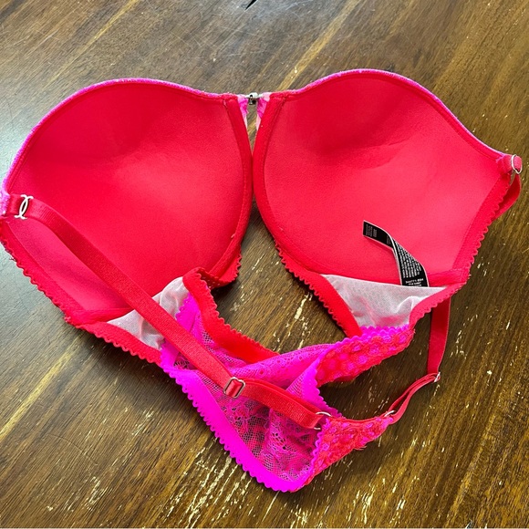 Victoria Secret Very Sexy Push Up Bra Pink Racerback Embroidered Lacy Size 32DDD - Picture 10 of 10